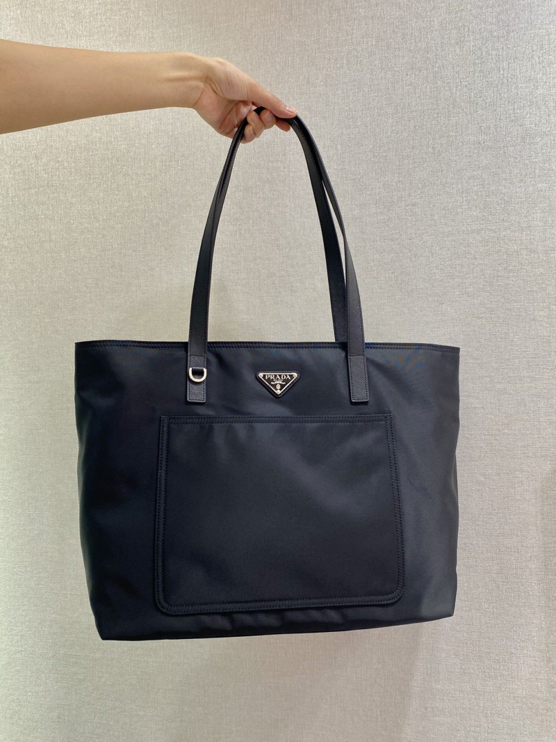 Pra*a tote bags